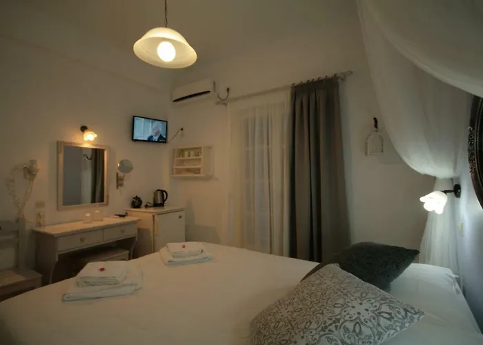 Sofia ゲストハウス パロス島